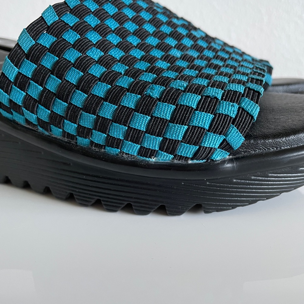 Vintage Checkered Platform Sandals - Picture 6 of 8